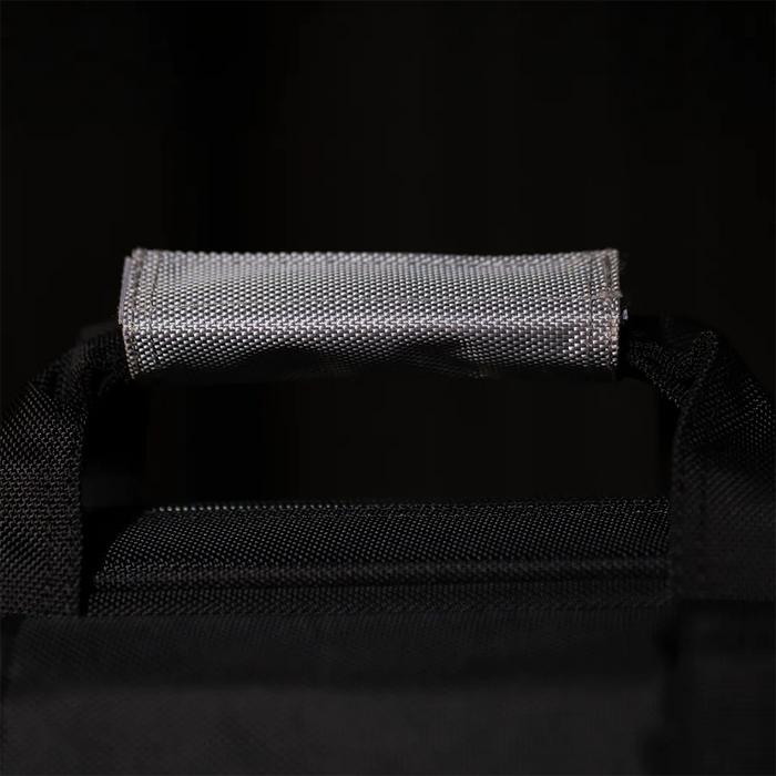 Easy to carry handle